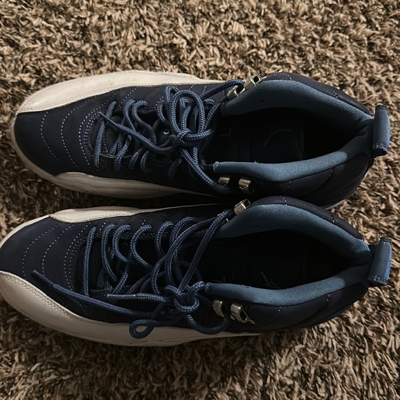 Men’s Jordan 12’s Indigo size 8.5 used just need a little clean up - Picture 3 of 6